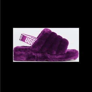 UGG Fluff Yeah! Slippers, never worn! Purchased the wrong size!